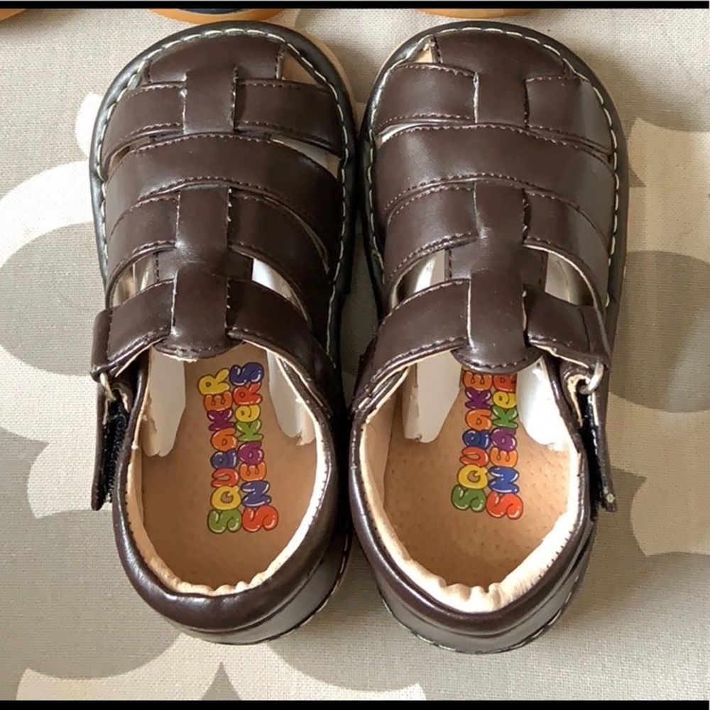 NWOB Squeaker Sneakers
